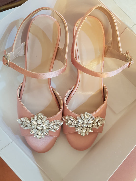Anticipo Zapato para eventos: Vinia  $2,790 mxn