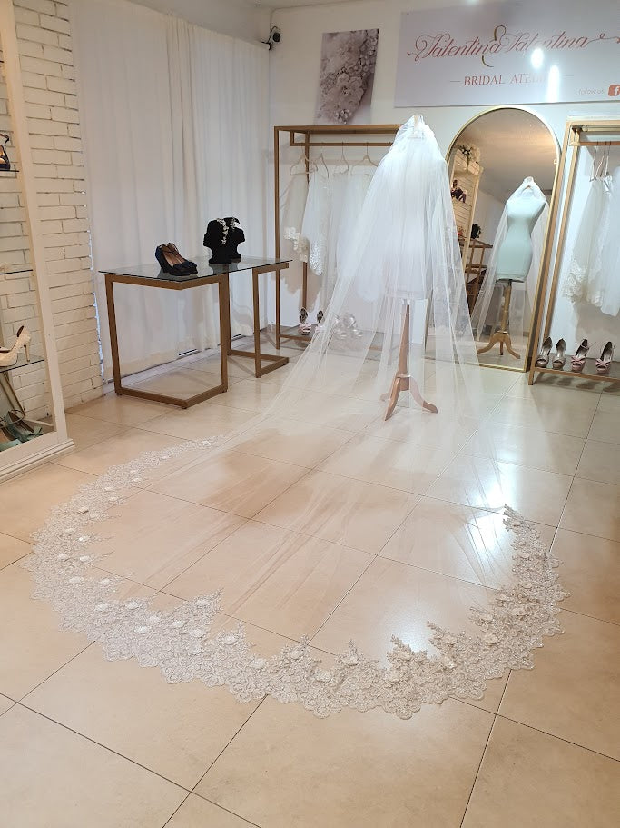 velo de novia amantillado