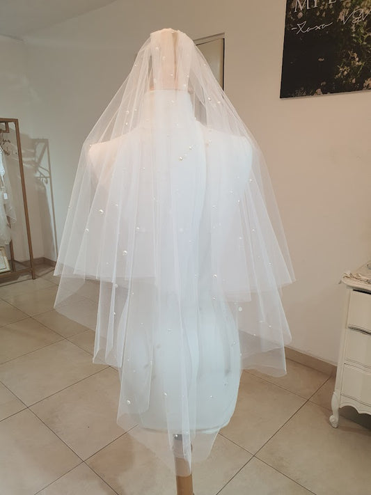 Anticipo Velo en tul , corte cascada con perlas, longitud 60 y 90 centímetros, hecho a mano by Cecy M. $1,780 mxn