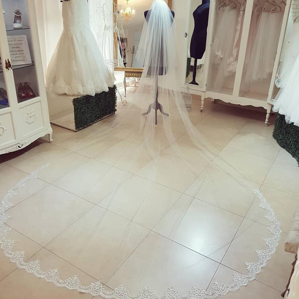 Anticipo Velo de Novia Amantillado Cascada Catedral | Encaje Fino Hecho a Mano por Cecy M.