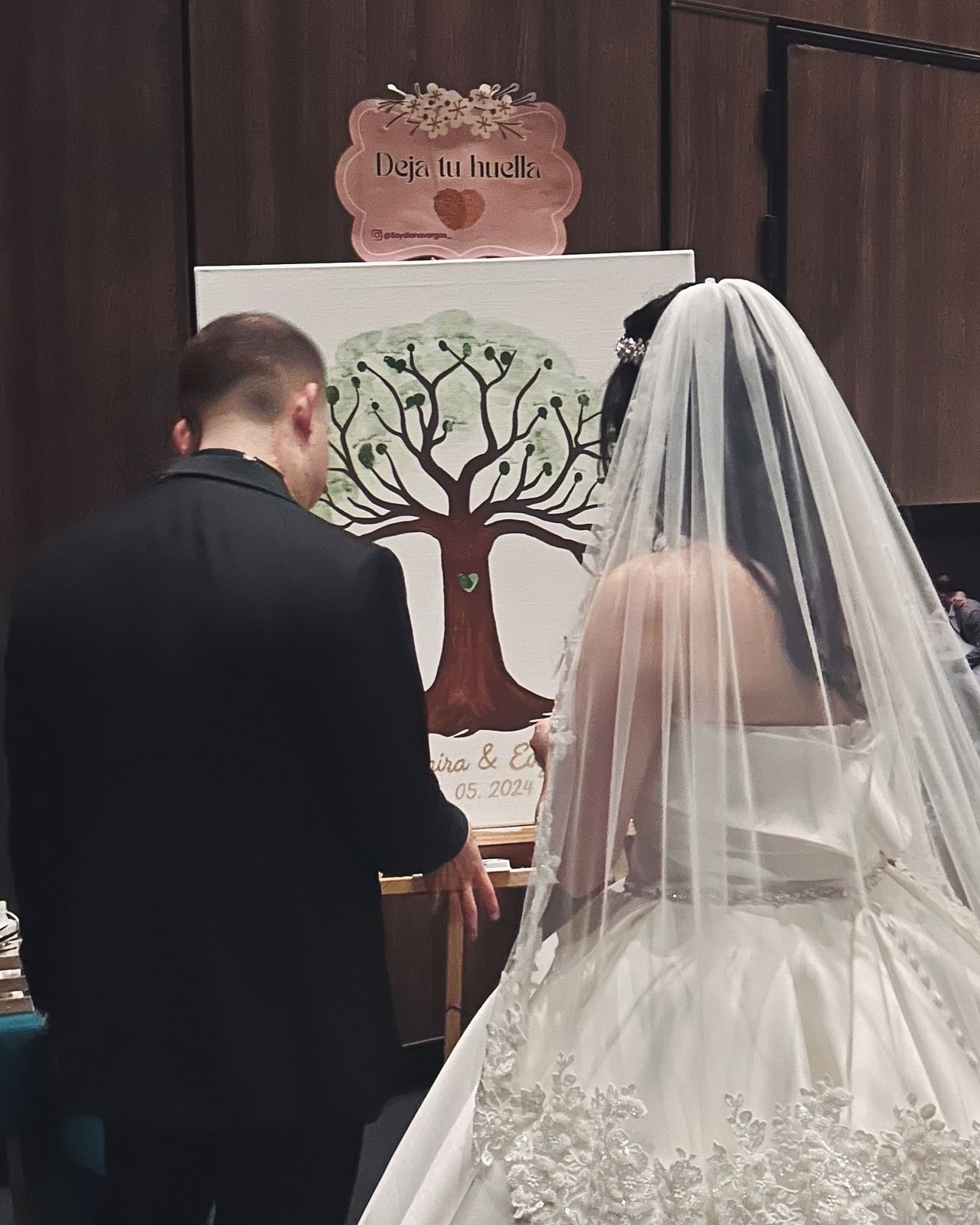 Diana Vargas, artista mágica Árbol de huellas MTY