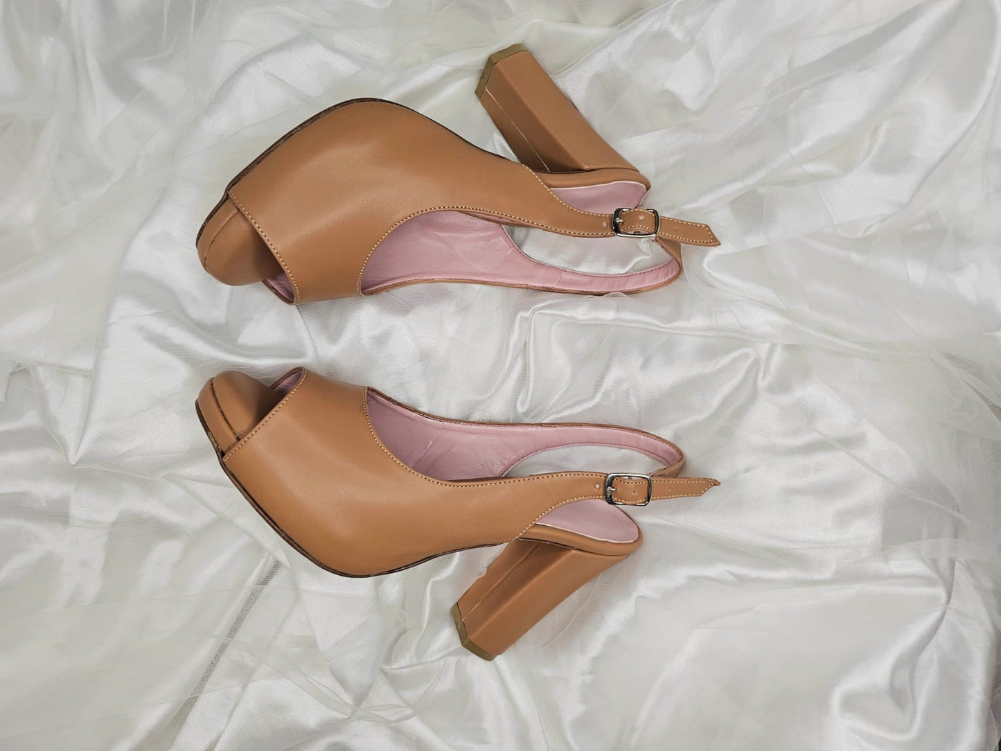 zapato color café