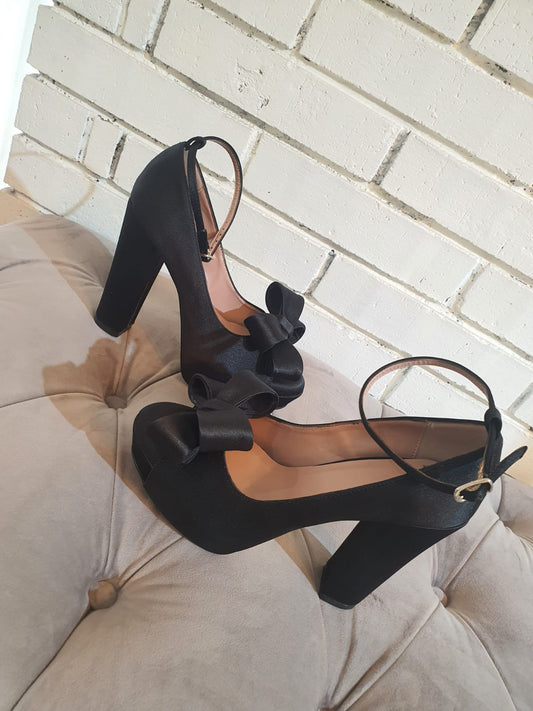 Anticipo Zapato para eventos: 31 $2,490 mxn