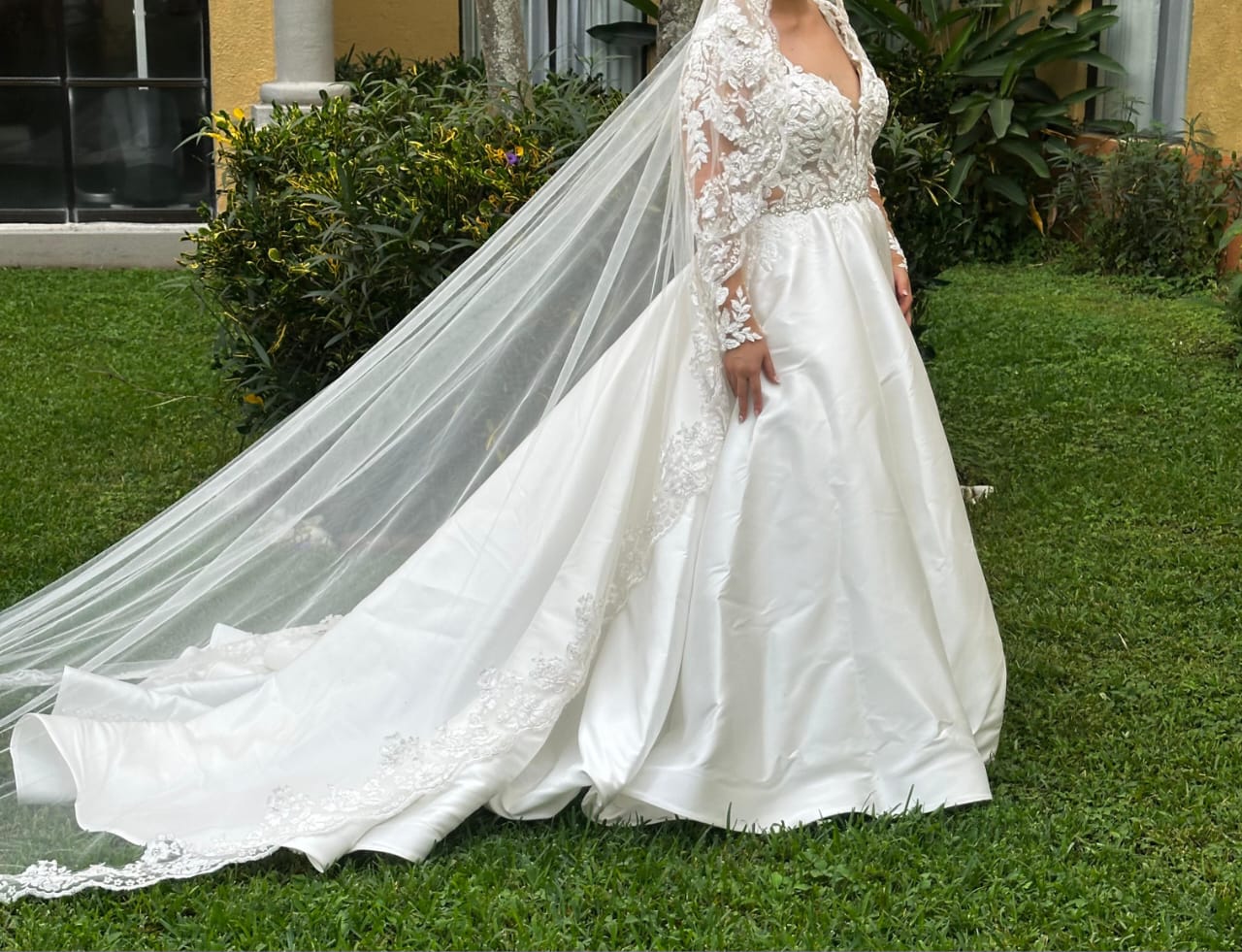 Vestido de Novia Preloved Bridenformal MS64 Colima