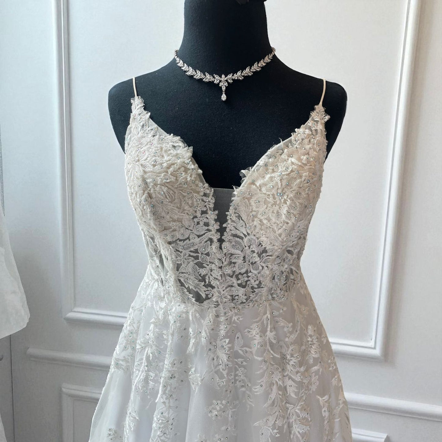 Vestido de Novia Preloved Ladivine by Cinderella Divine LR58 Monterrey