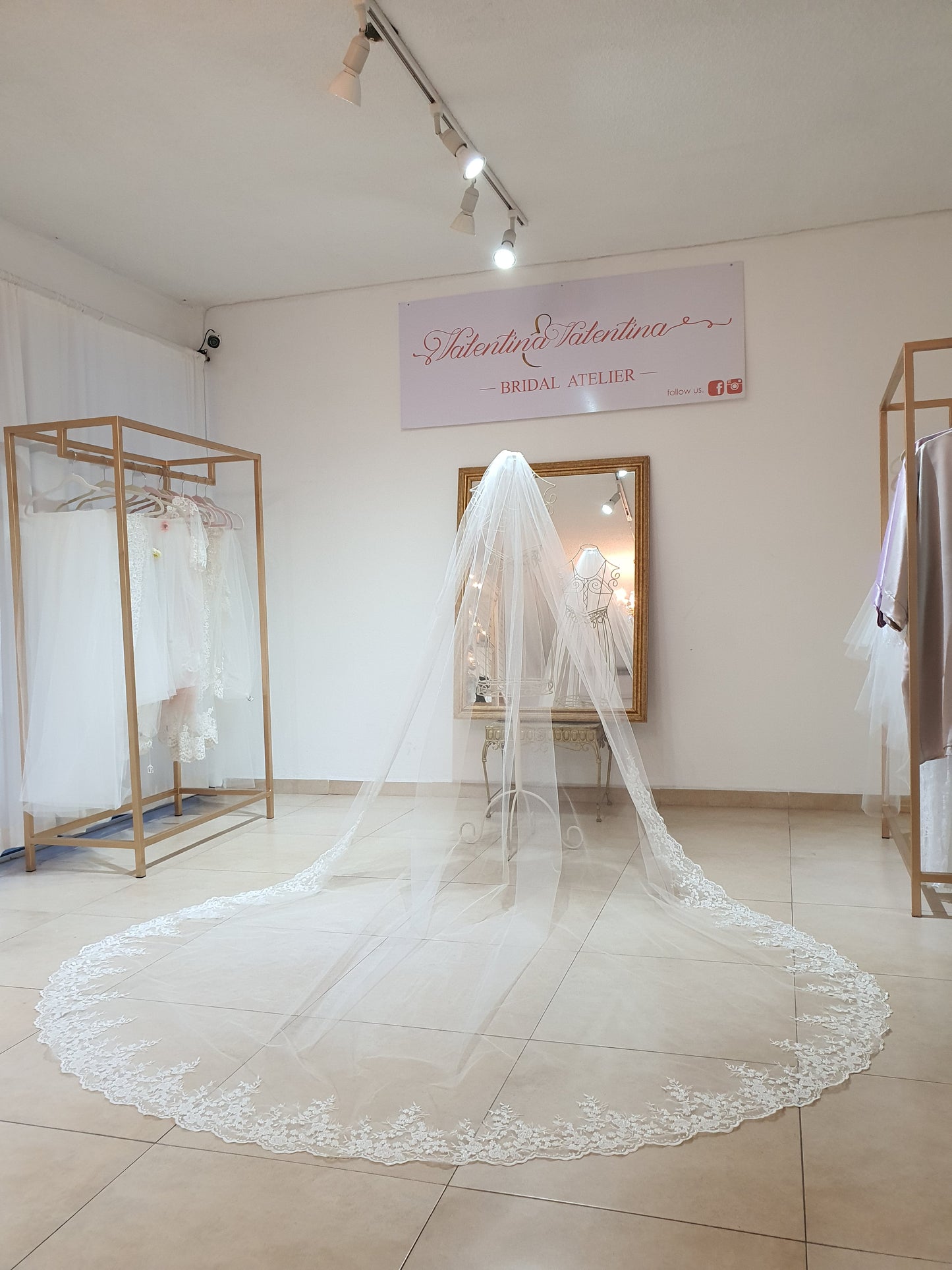 Anticipo Velo de Novia Amantillado Catedral | Encaje Fino Hecho a Mano por Cecy M.
