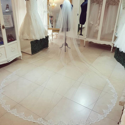 Anticipo Velo de Novia Amantillado Cascada Catedral | Encaje Fino Hecho a Mano por Cecy M.