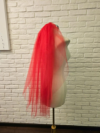 Anticipo Velo corto elaborado en tul mate, corte tradicional, longitud 80 y 90 centímetros, hecho a mano by Cecy M. $1,280 mxn