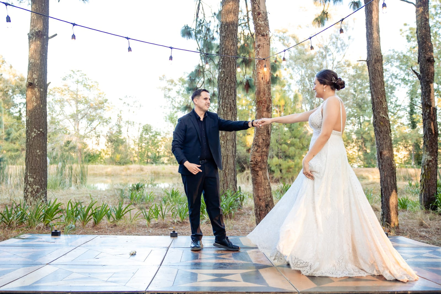 Vestido de Novia Allure Bridal EM63 GDL