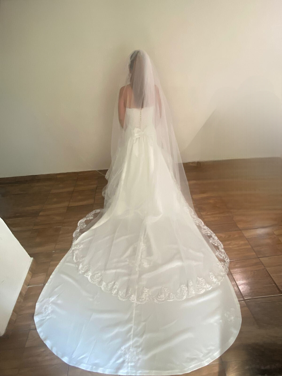 Vestido de Novia Nuevo Essence BM91 Guerrero