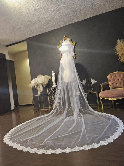 Anticipo Mantilla Encaje M | Corte Tradicional | Longitud Catedral $4,180 mxn
