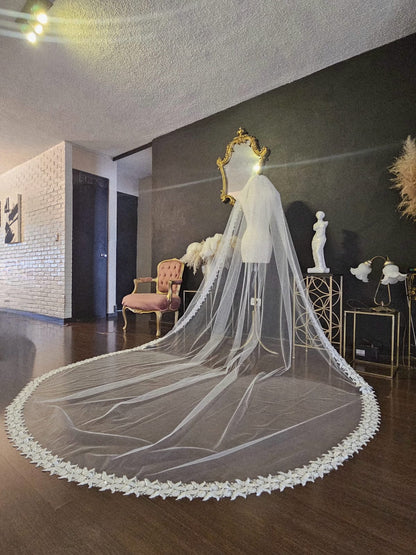 Anticipo Mantilla de Novia con Encaje M | Corte Virgen | Longitud Catedral $5,180 mxn