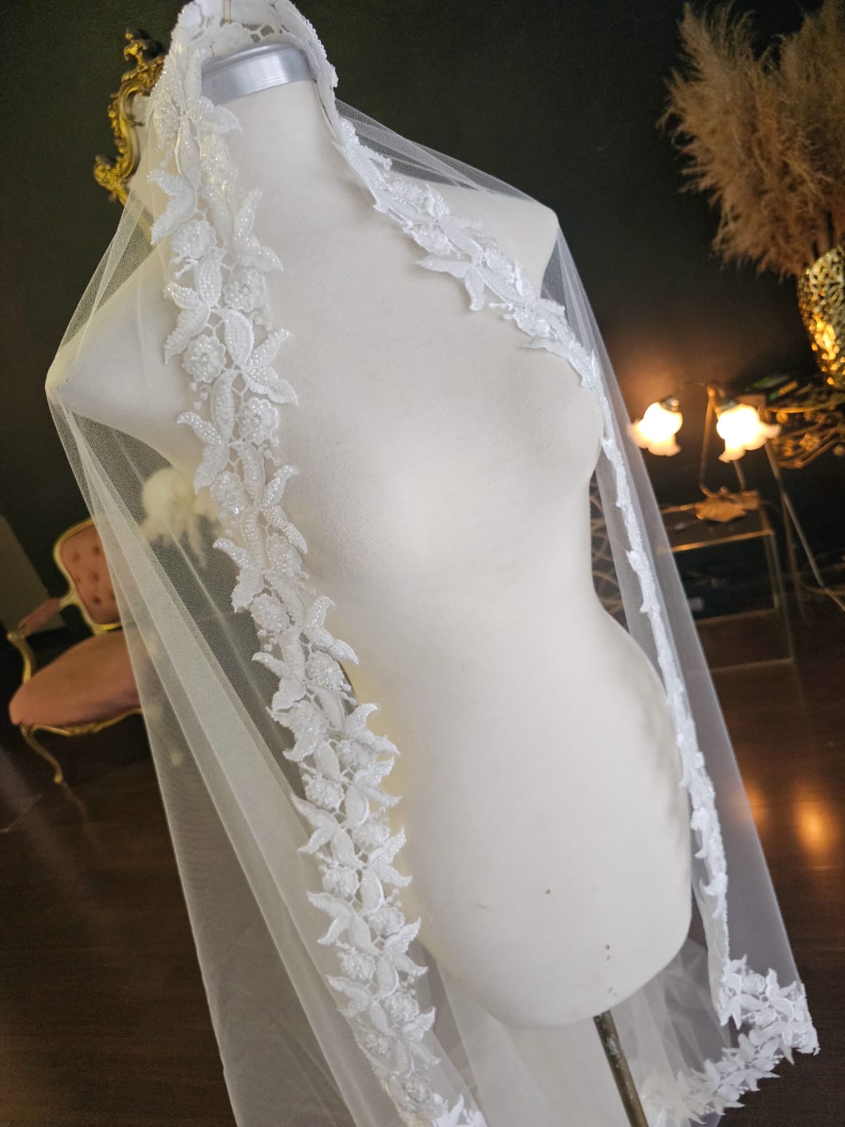 Anticipo Mantilla de Novia con Encaje M | Corte Virgen | Longitud Catedral $5,180 mxn
