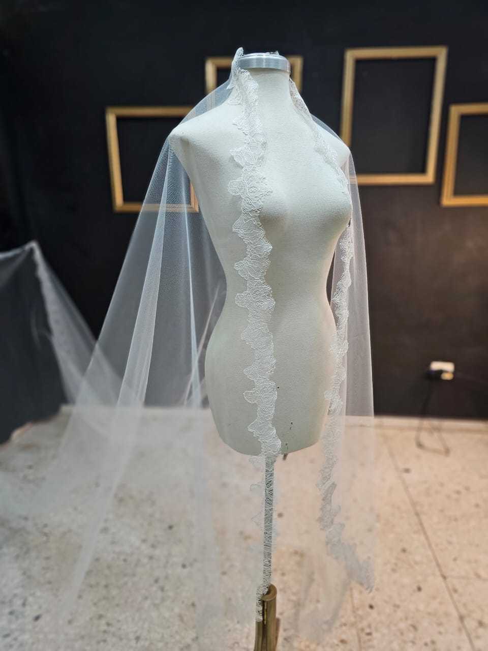 Anticipo Mantilla de Novia con Encaje S | Corte Virgen | Longitud Catedral $4,180 mxn