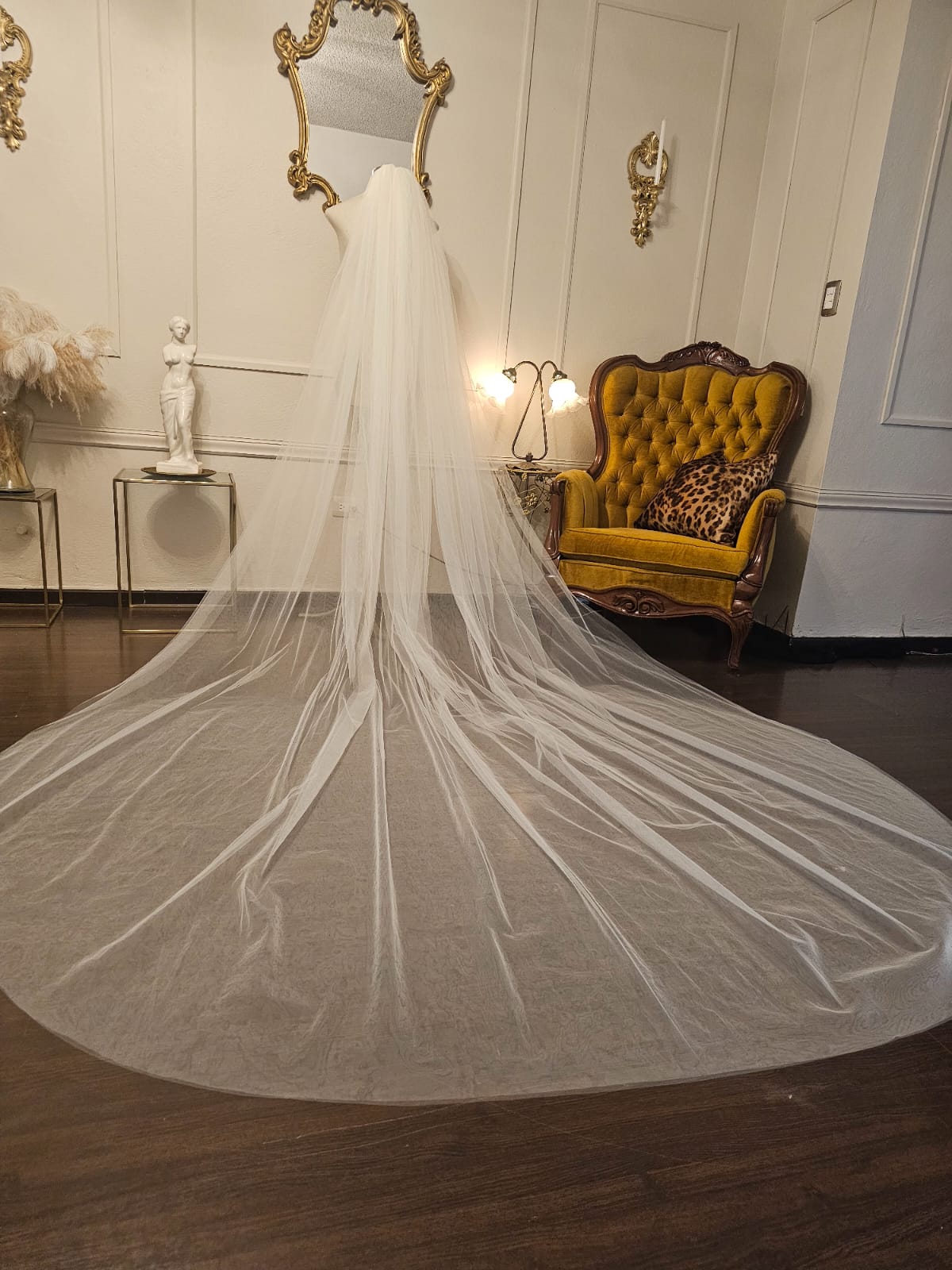 Anticipo Velo de Novia Doble Catedral | Corte Tradicional | Longitud Catedral $2,680 mxn