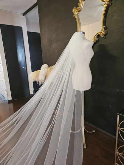 Anticipo Velo de Novia con bordado de flores 3d | Corte Tradicional  | Longitud Catedral $5,880 mxn