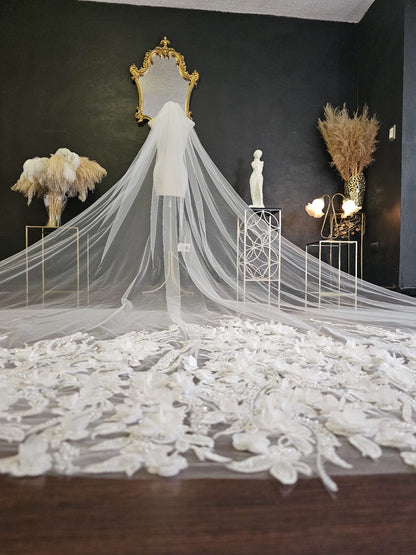 Anticipo Velo de Novia con bordado de flores 3d | Corte Tradicional  | Longitud Catedral $5,880 mxn