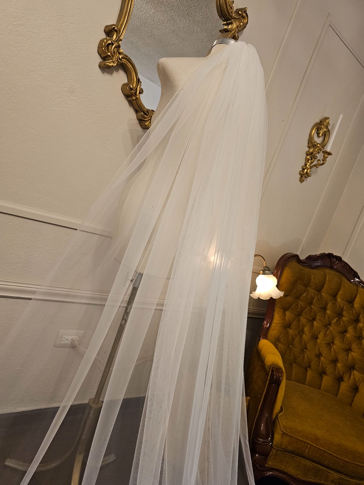 Anticipo Velo de novia Liso | Corte Tradicional | Longitud Catedral $1,580 mxn