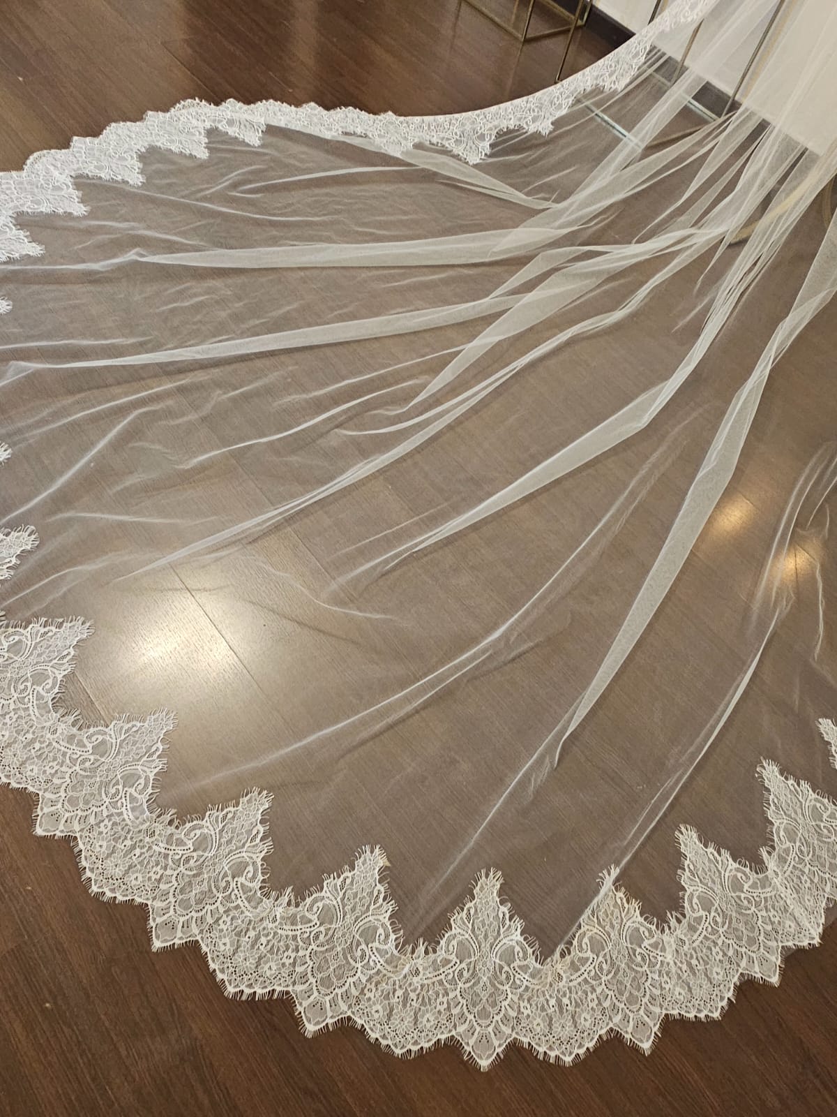 Anticipo Mantilla de novia con Encaje XL | Corte Tradicional | Longitud Catedral $6,180 mxn