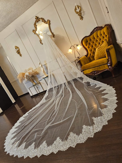 Anticipo Mantilla de novia con Encaje XL | Corte Tradicional | Longitud Catedral $6,180 mxn
