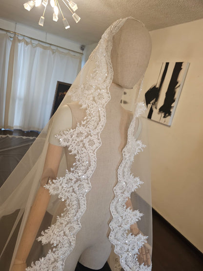 Anticipo Velo de Novia con encaje XL  | Corte Virgen  | Longitud 500 centímetros $10,280 mxn