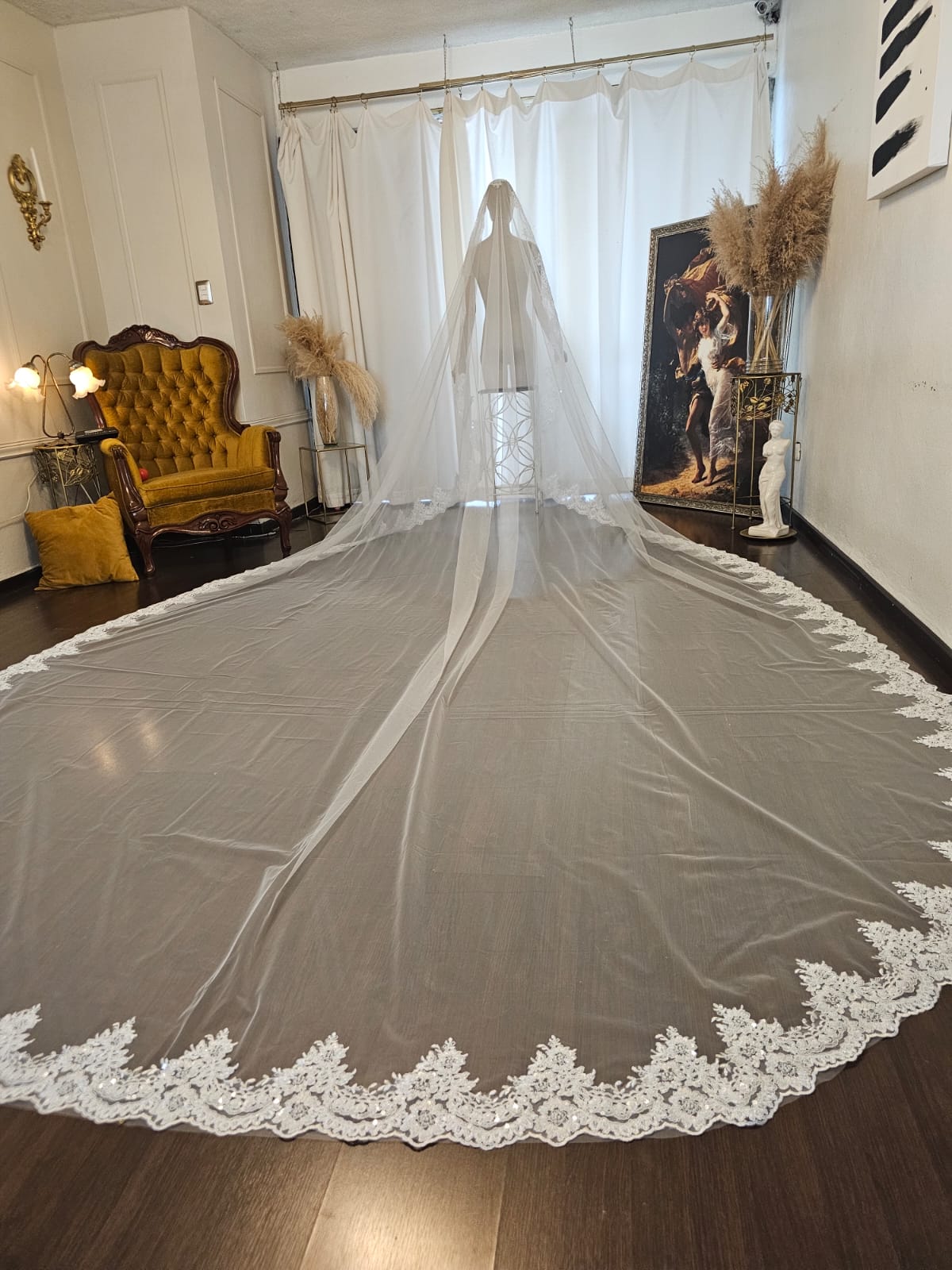 Anticipo Velo de Novia con encaje XL  | Corte Virgen  | Longitud 500 centímetros $10,280 mxn