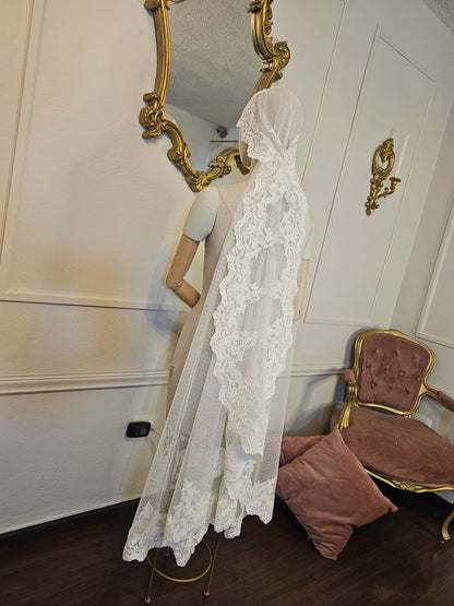 Anticipo Mantilla de Novia | Corte Julieta | Encaje L | Largo 1.40 metros $3,480 mxn