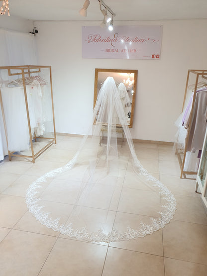 Anticipo Velo de Novia Amantillado Catedral | Encaje Fino Hecho a Mano por Cecy M.